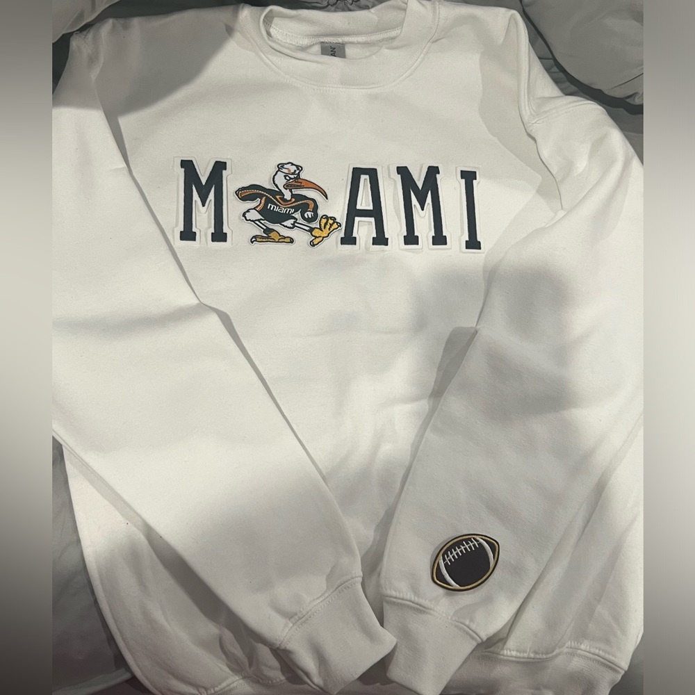 Customized hoodies /trucker hats / cups
